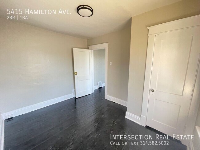 Building Photo - Spacious 2 Bed/1Bath w/Updated Kitchen