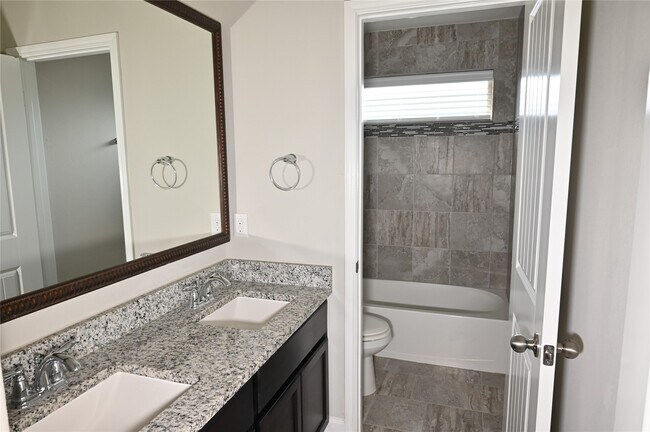 Building Photo - 28919 Copper Break Ct