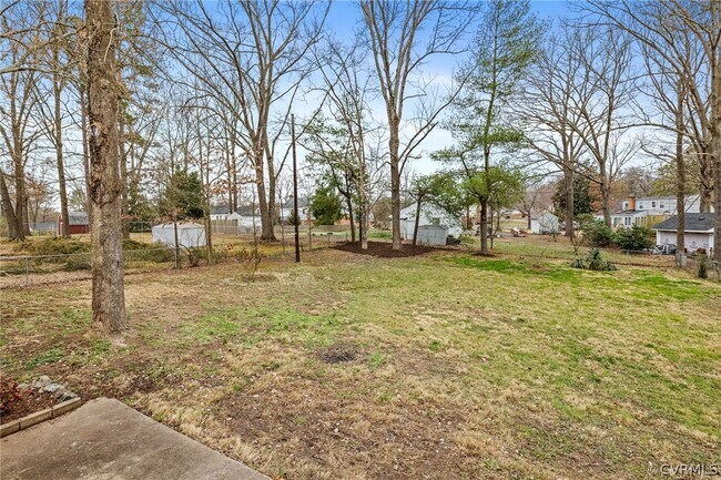 Building Photo - 1724 Lauderdale Dr