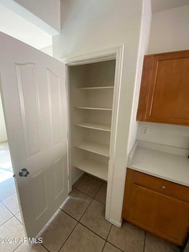 Building Photo - 11634 W Western Ave