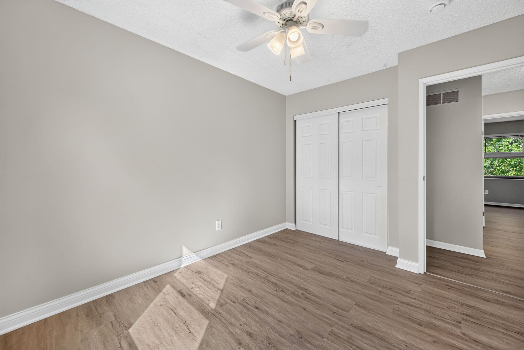 Building Photo - 13391 Hiddendale Ln