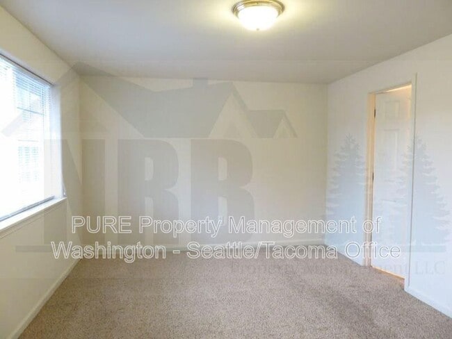 Building Photo - 4045 S Warner St