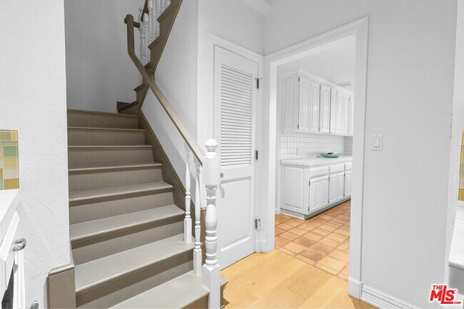 Building Photo - 4548 Ellenboro Way