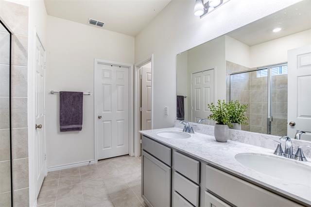 Building Photo - 2513 Wayne Ave