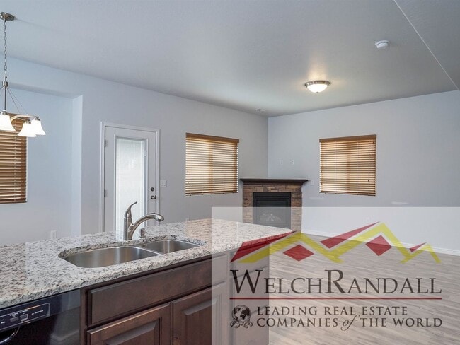 Building Photo - Mountain Green Townhome