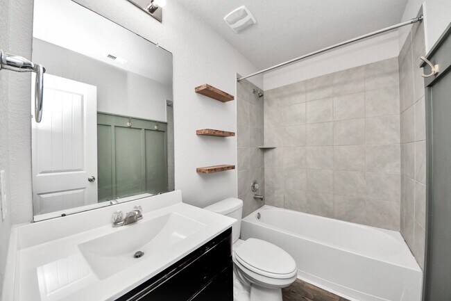 Building Photo - 8302 Rose Petals Ln
