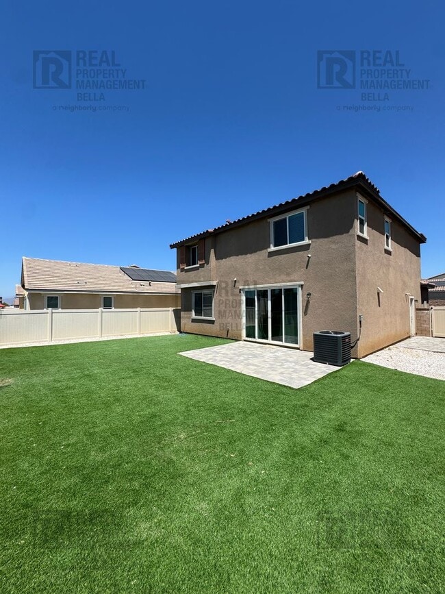 Building Photo - 2807 Moonshimmer St