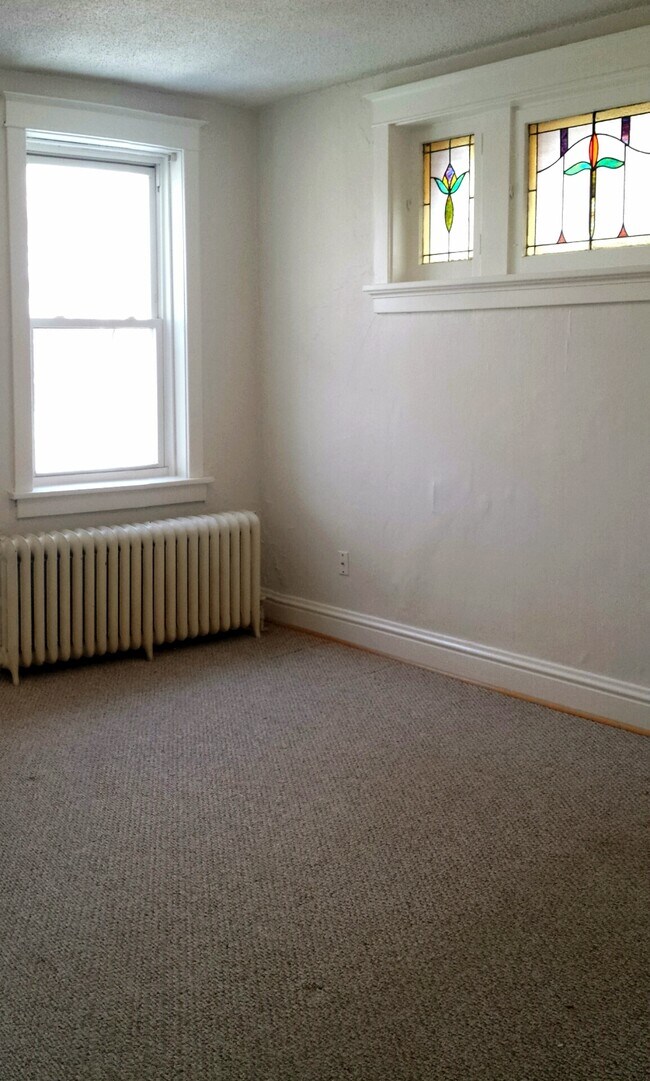 Building Photo - 4563 Shenandoah Ave