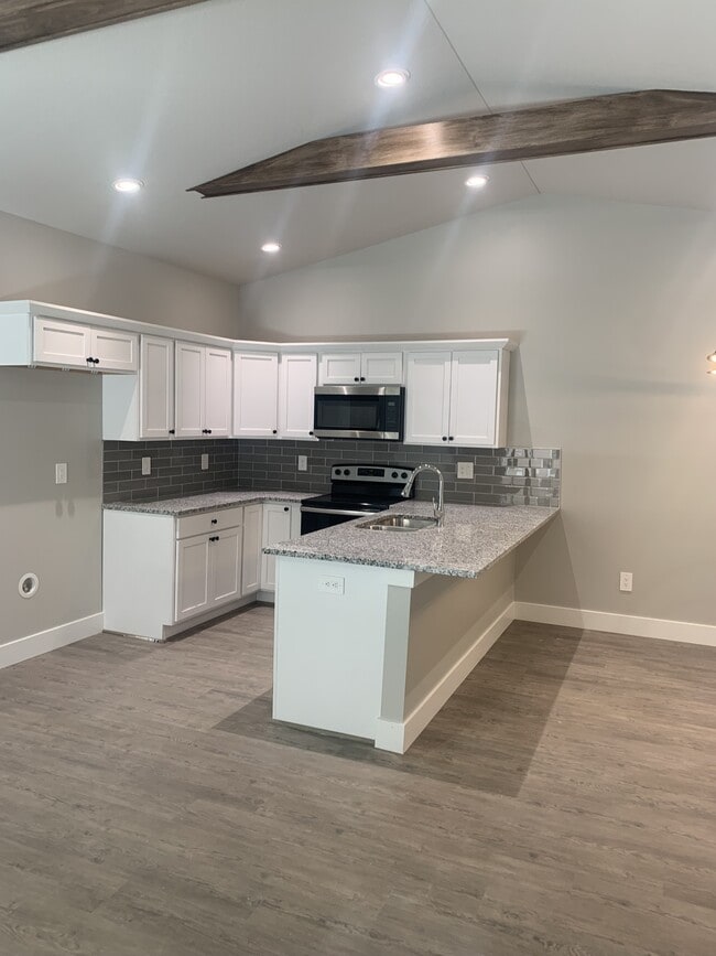 Building Photo - 13609 W Talan Cir