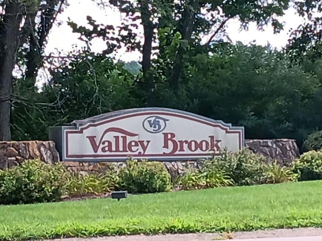 Building Photo - Valley Brook Community
