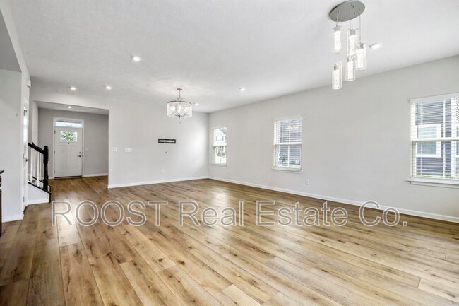 Building Photo - 380 Crownover Way