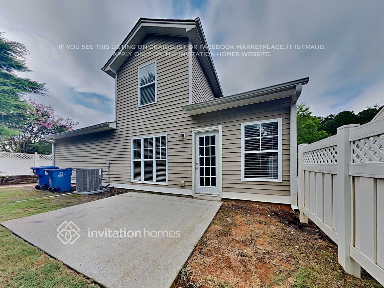 Building Photo - 3816 Pine Village Pl