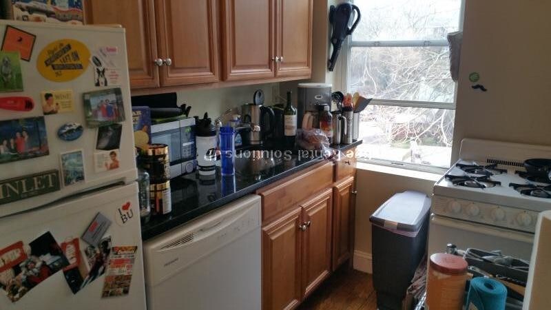 Building Photo - 110 Brainerd Rd