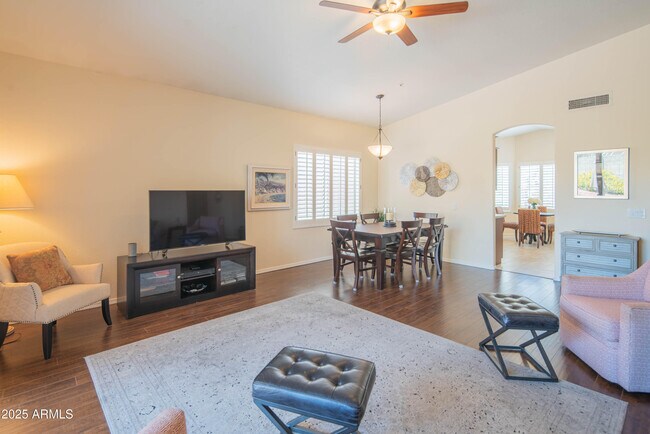 Building Photo - 9264 E Blanche Dr