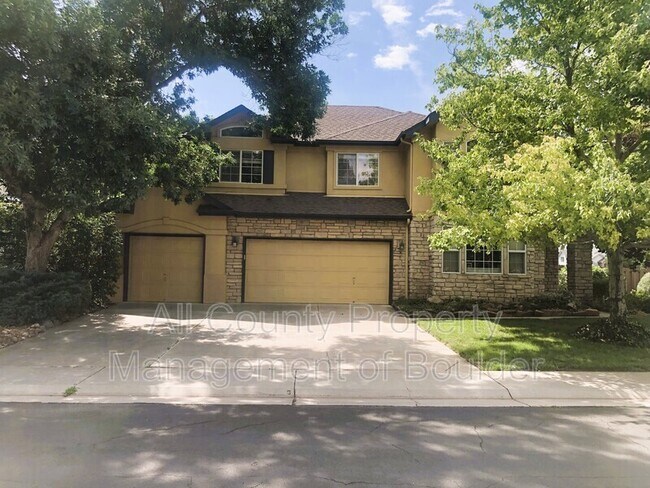Building Photo - 1445 S Larkspur Ct