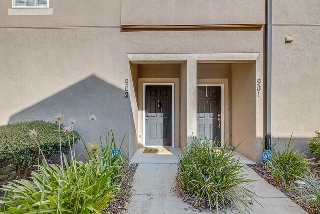 Building Photo - 12301 Kernan Forest Blvd