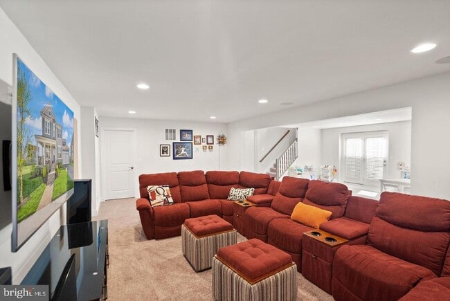 Building Photo - 1108 Coubertin Dr SE