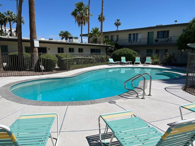 Building Photo - 6805 E 2nd St