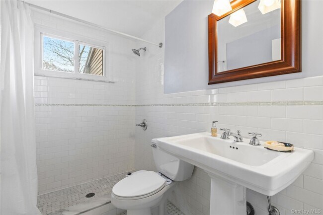 Building Photo - 29 Avondale Rd