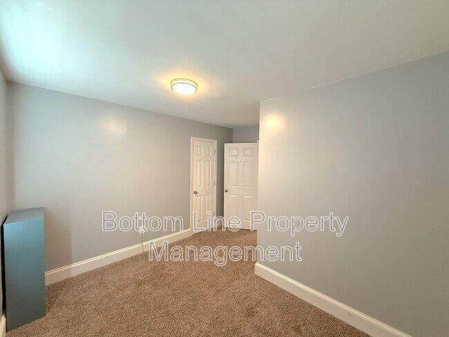 Building Photo - 1215 Milton Ave