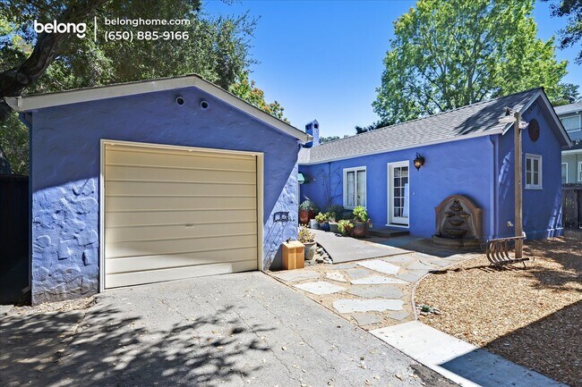 Building Photo - 420 9th Ave