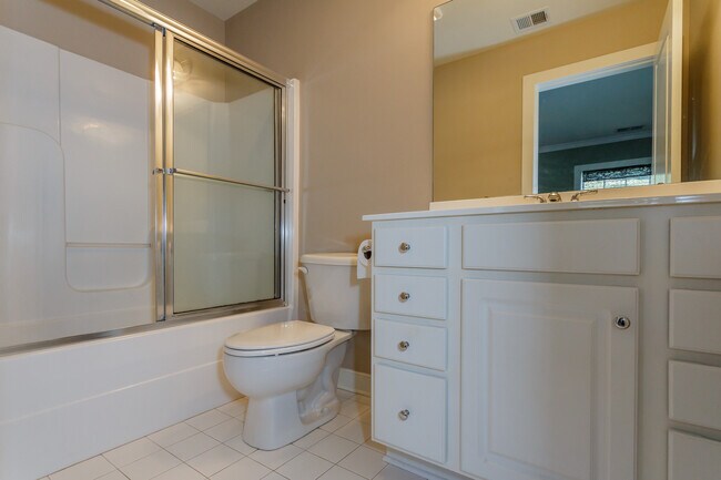 Building Photo - 154 Brookwood Dr