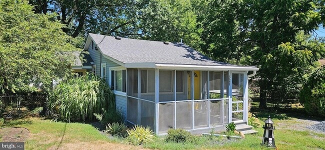 Primary Photo - 1398 Nancy St