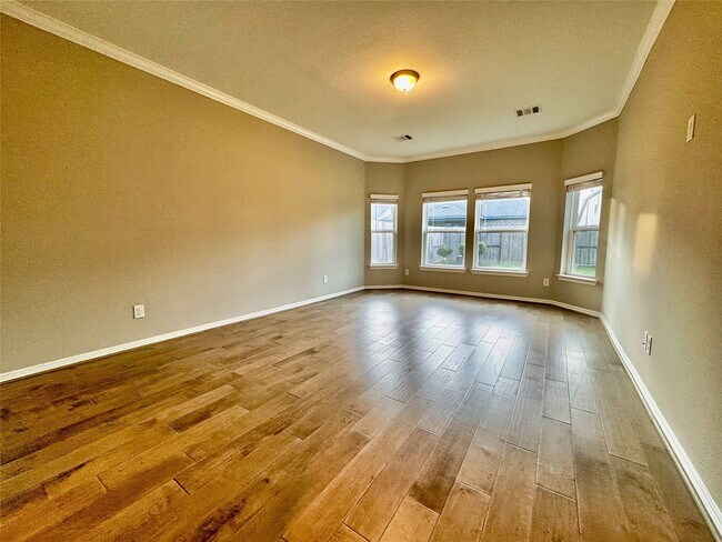 Building Photo - 28622 Monarch Cliffs Dr