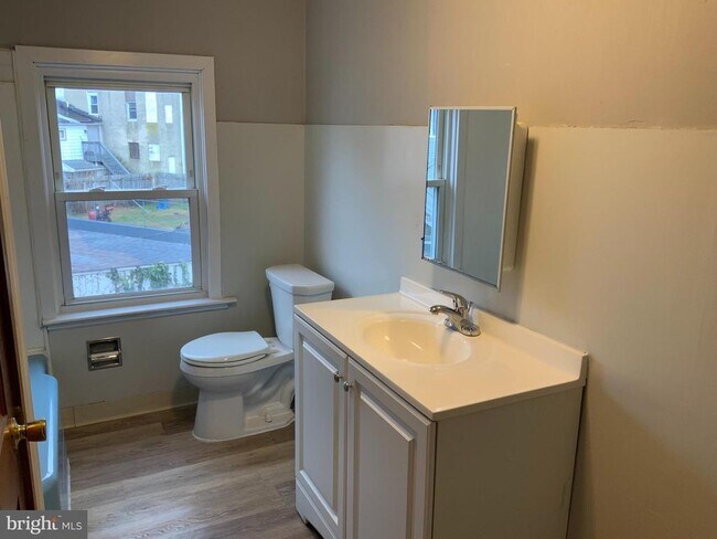 Building Photo - 334 Blue Bell Rd