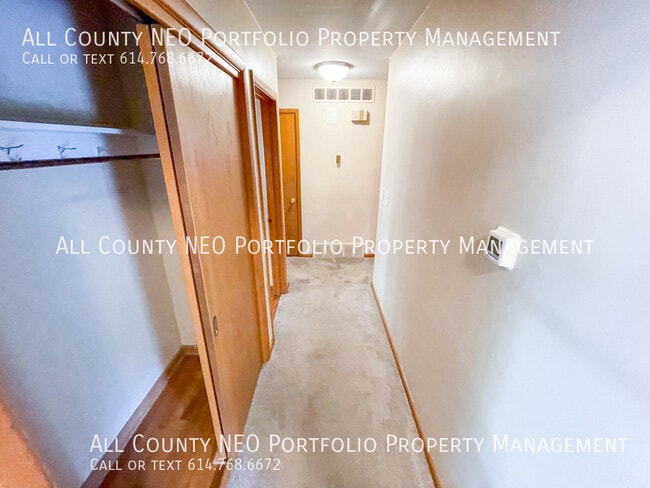 Building Photo - 3054 N Star Rd