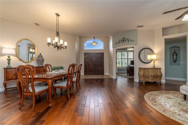 Building Photo - 3829 Spruce Pine Dr