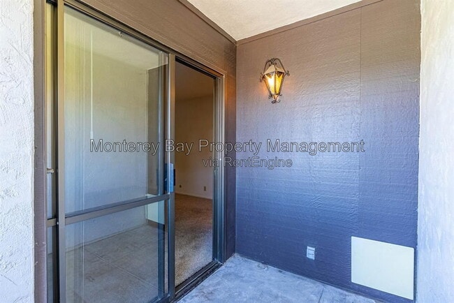 Building Photo - 500 Glenwood Cir