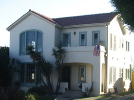 Building Photo - 203 4th Ave