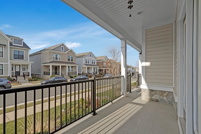 Building Photo - 22956 Aurora Vw Dr