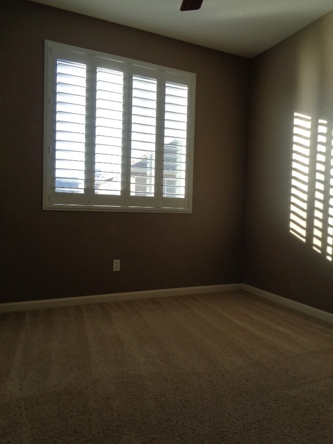 Building Photo - 1737 W Dali Way