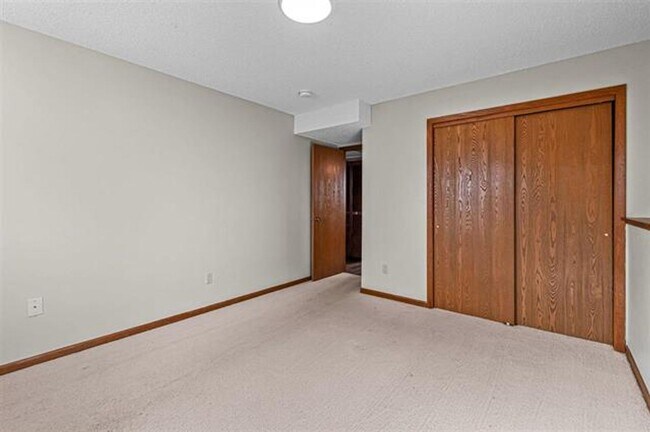 Building Photo - $1,250 | 2 Bedroom, 1 Bathroom Condo | No Pets | Available for Immediate Move In!