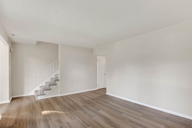 Building Photo - Updated 3BR Home in Virginia Beach with Modern Finishes & Prime Location