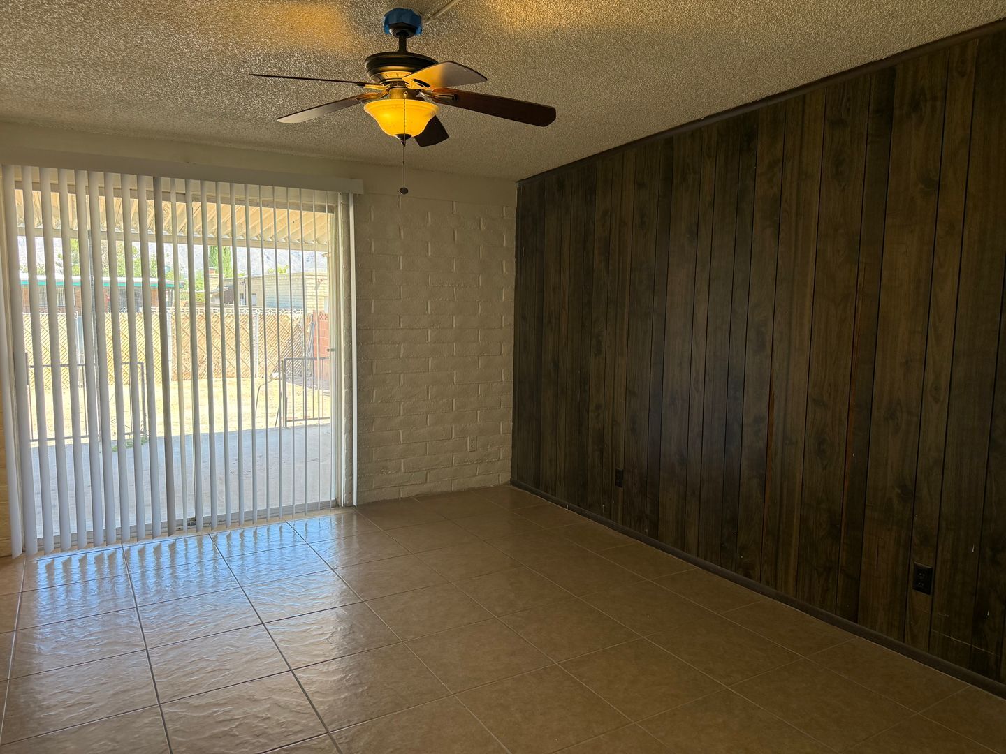 Building Photo - 4541 E San Francisco Blvd