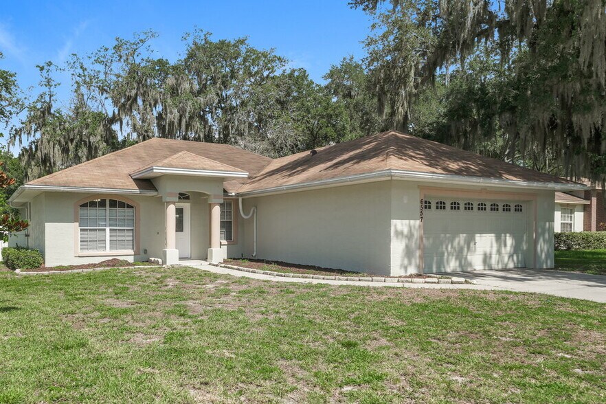 Building Photo - 6557 Shepherd Oaks Rd