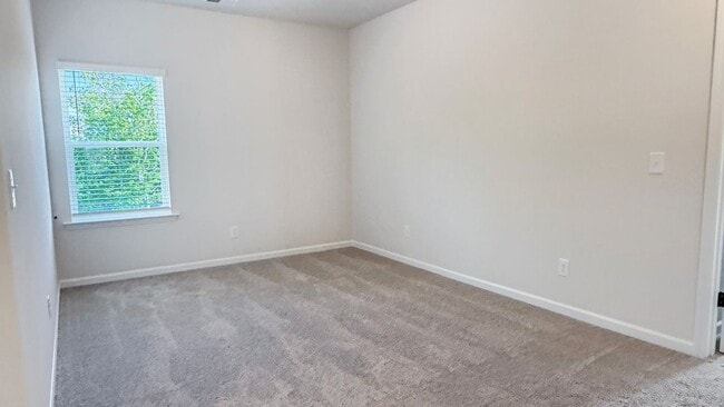 Building Photo - 800 Dundee Wy