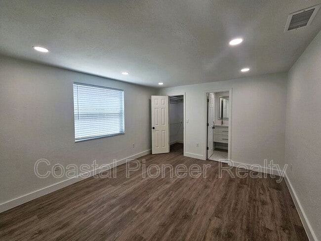 Building Photo - 12218 Shadow Ridge Blvd