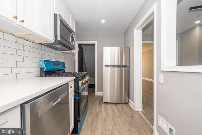 Building Photo - 3519 Kentucky Ave