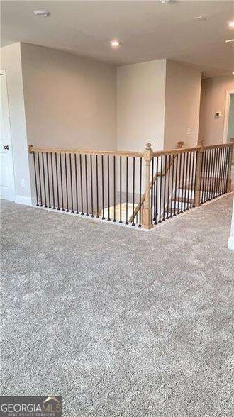 Building Photo - 72 Riverclub Rd