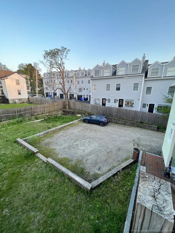 Building Photo - 46 Shannon St