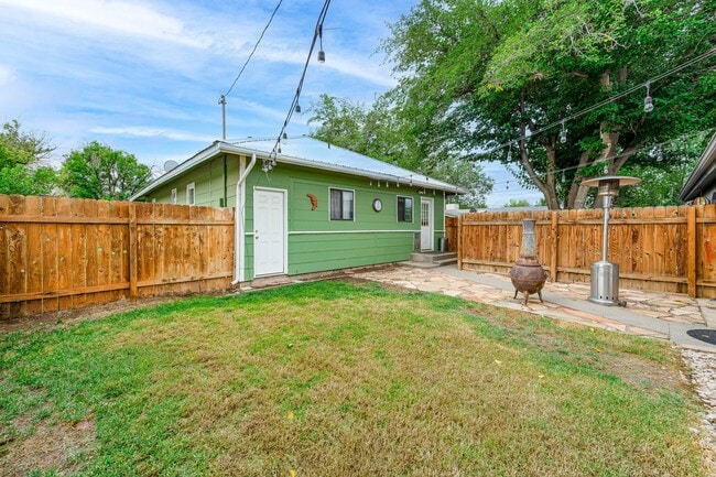 Building Photo - 2858 Bunting Ave