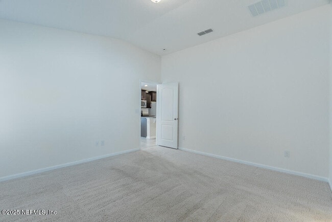 Building Photo - 95241 Tanglewood Dr