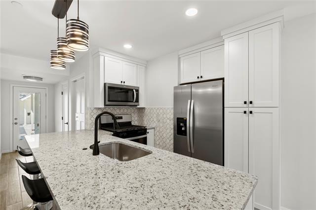 Building Photo - 4518 Roland Ave