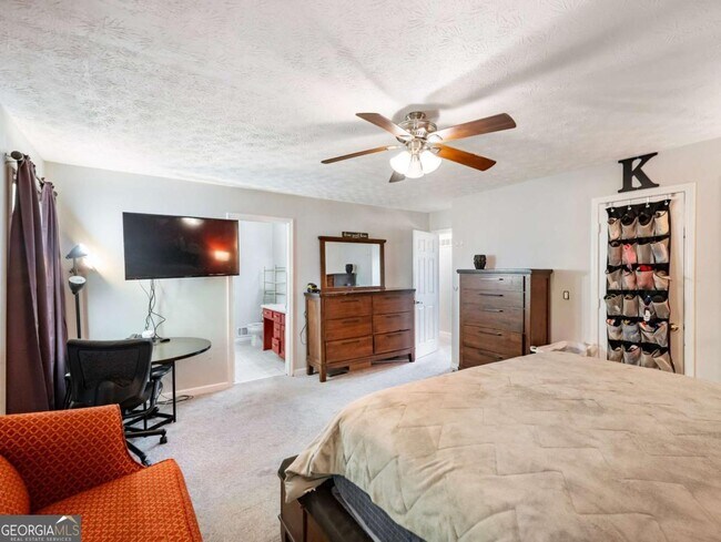 Building Photo - 443 Rhett Dr