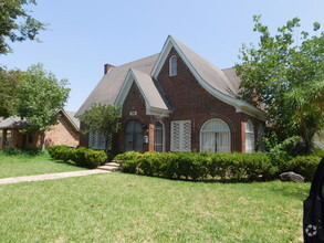 Building Photo - 1308 Kendlewood Ave