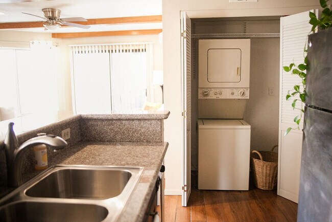 Building Photo - 7607 E Callisto Cir